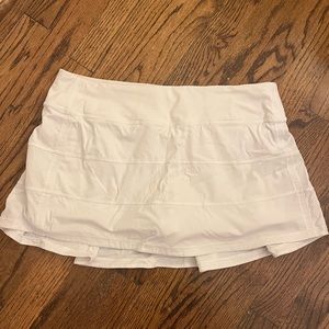 Lululemon Size 8 White Skirt